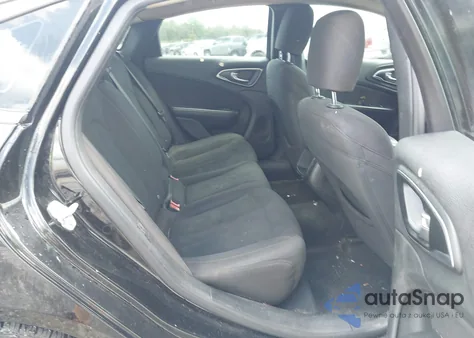 2015 Chrysler 200 Limited z USA, uszkodzony, nr VIN 1C3CCCAB3FN657817